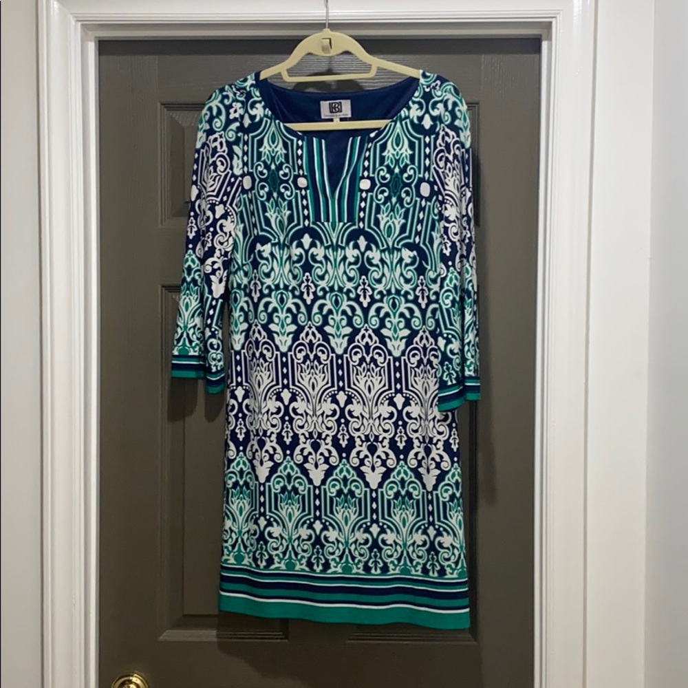 Laundry by Design beautiful patterned shift dress